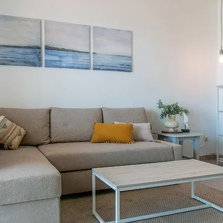 Apartment Apartamento Buganvillas Primera Linea De Playa Malaga